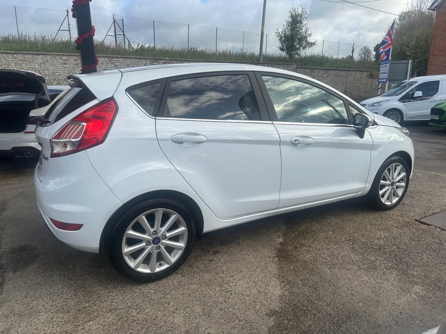 Used Ford Fiesta 2016 for sale - 76391957: Photo 7