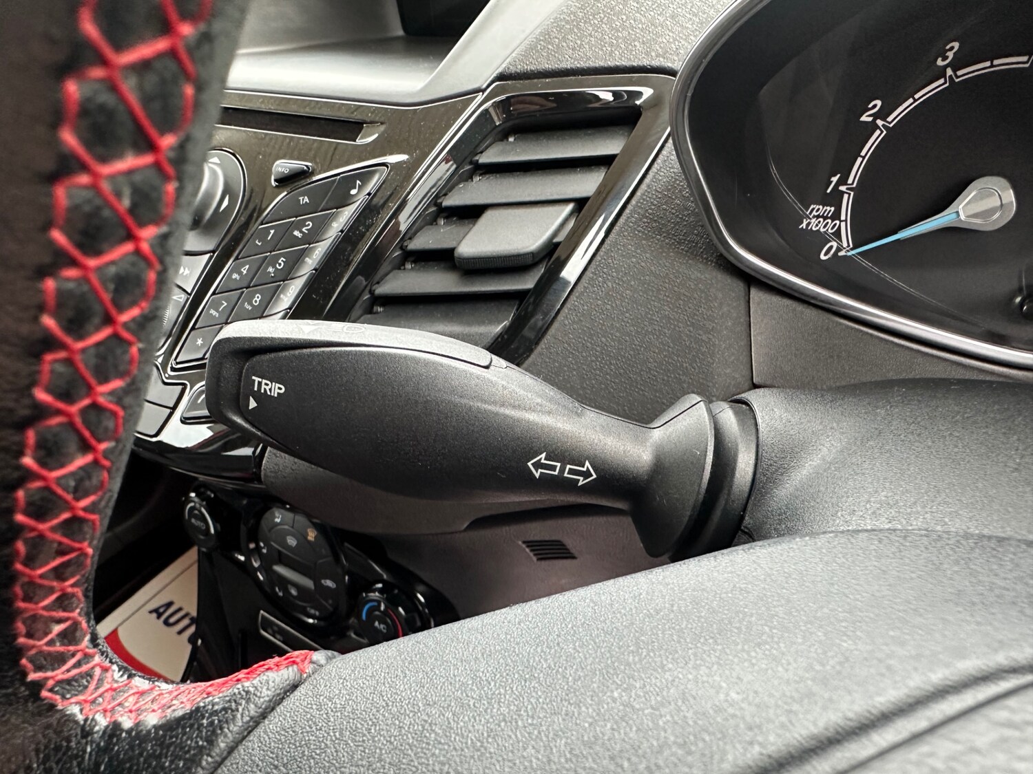 Used Ford Fiesta 2014 for sale - 76392085: Photo 32