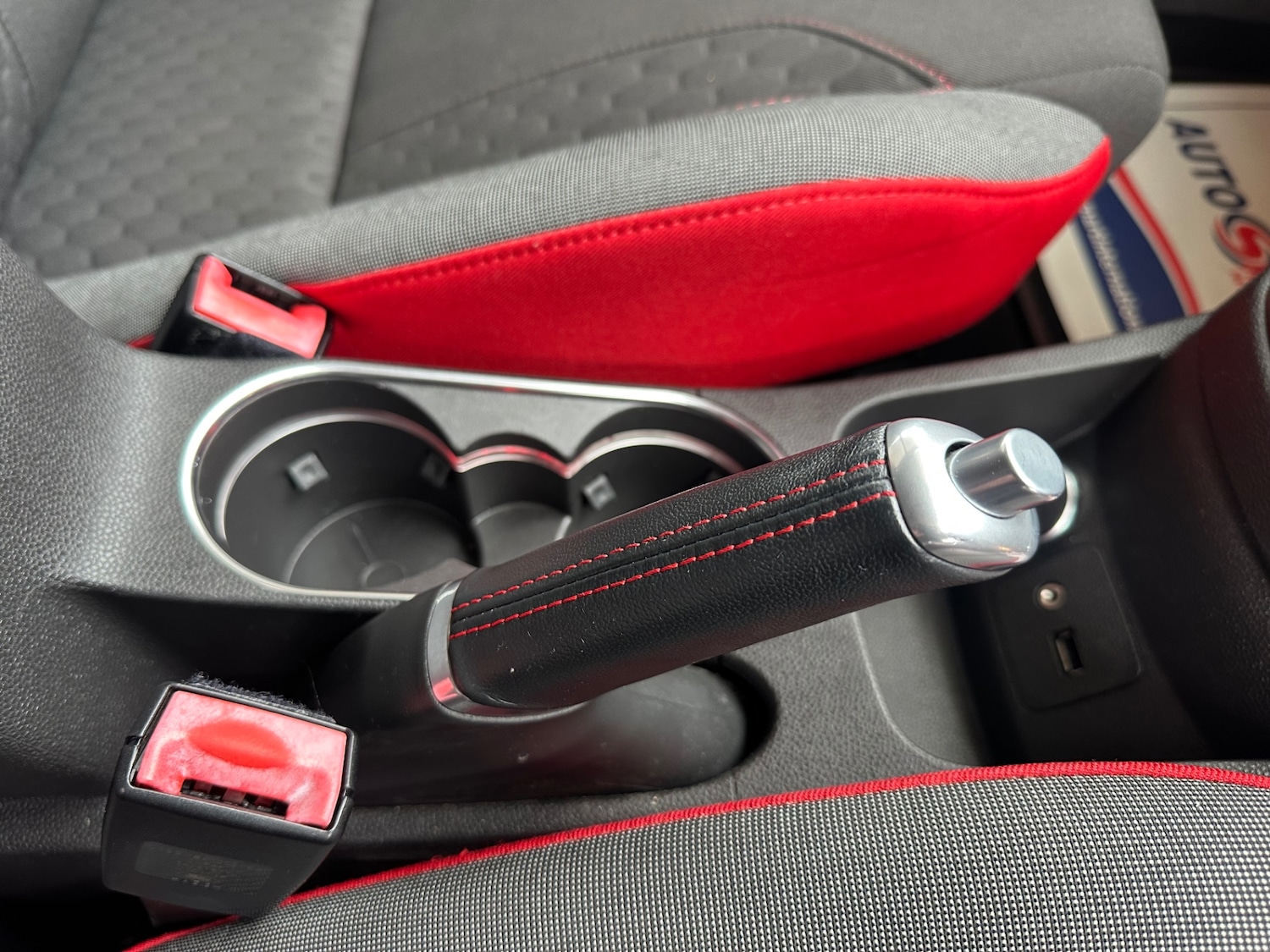 Used Ford Fiesta 2014 for sale - 76392085: Photo 34