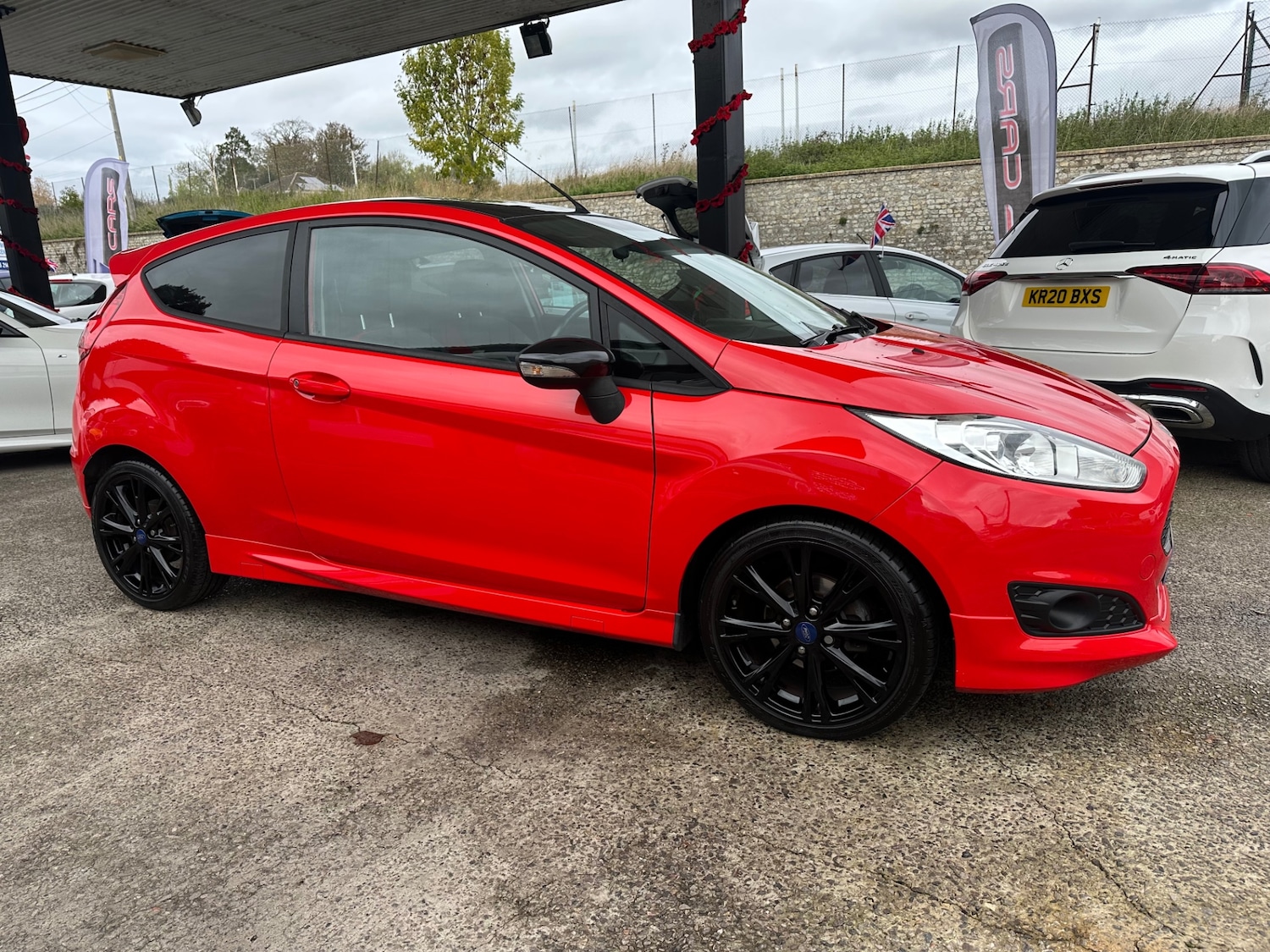 Used Ford Fiesta 2014 for sale - 76392085: Photo 6