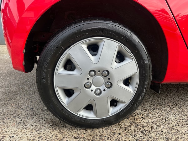 Used Hyundai i10 2010 for sale - 76195873: Photo 11