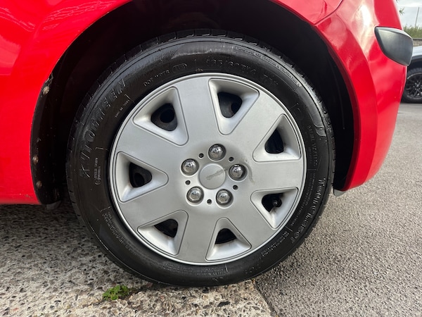 Used Hyundai i10 2010 for sale - 76195873: Photo 12