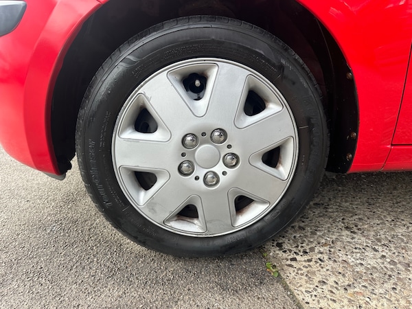Used Hyundai i10 2010 for sale - 76195873: Photo 14