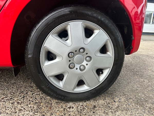 Used Hyundai i10 2010 for sale - 76195873: Photo 15