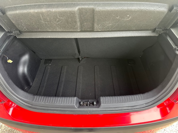 Used Hyundai i10 2010 for sale - 76195873: Photo 31
