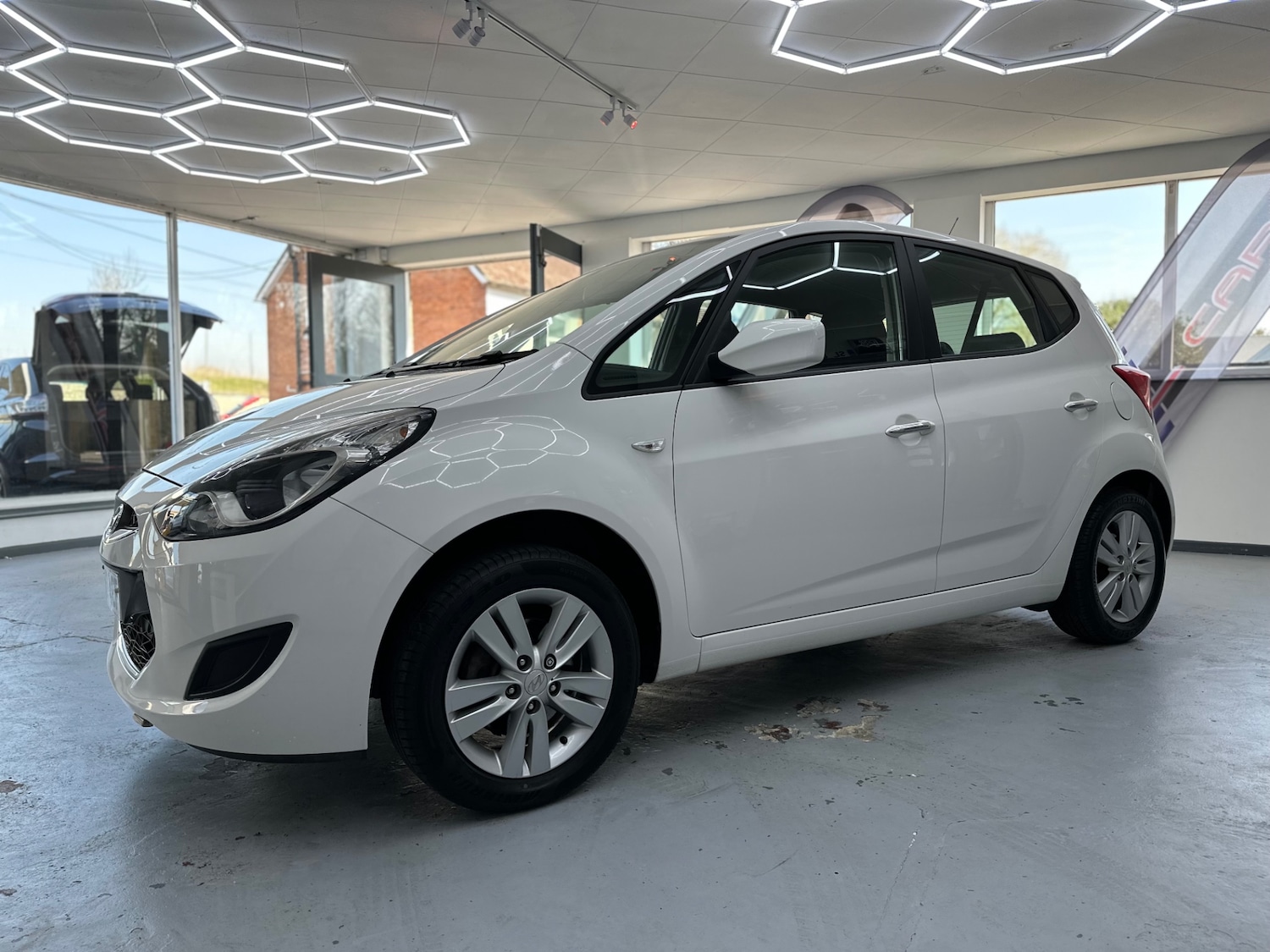 Used Hyundai Ix20 2012 for sale - 77917548: Photo 2