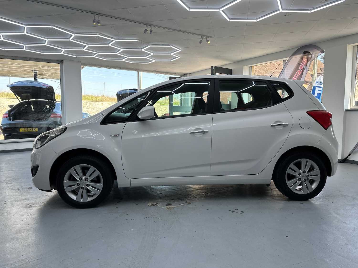 Used Hyundai Ix20 2012 for sale - 77917548: Photo 3