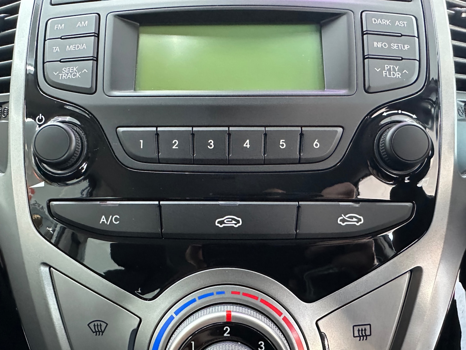 Used Hyundai Ix20 2012 for sale - 77917548: Photo 55