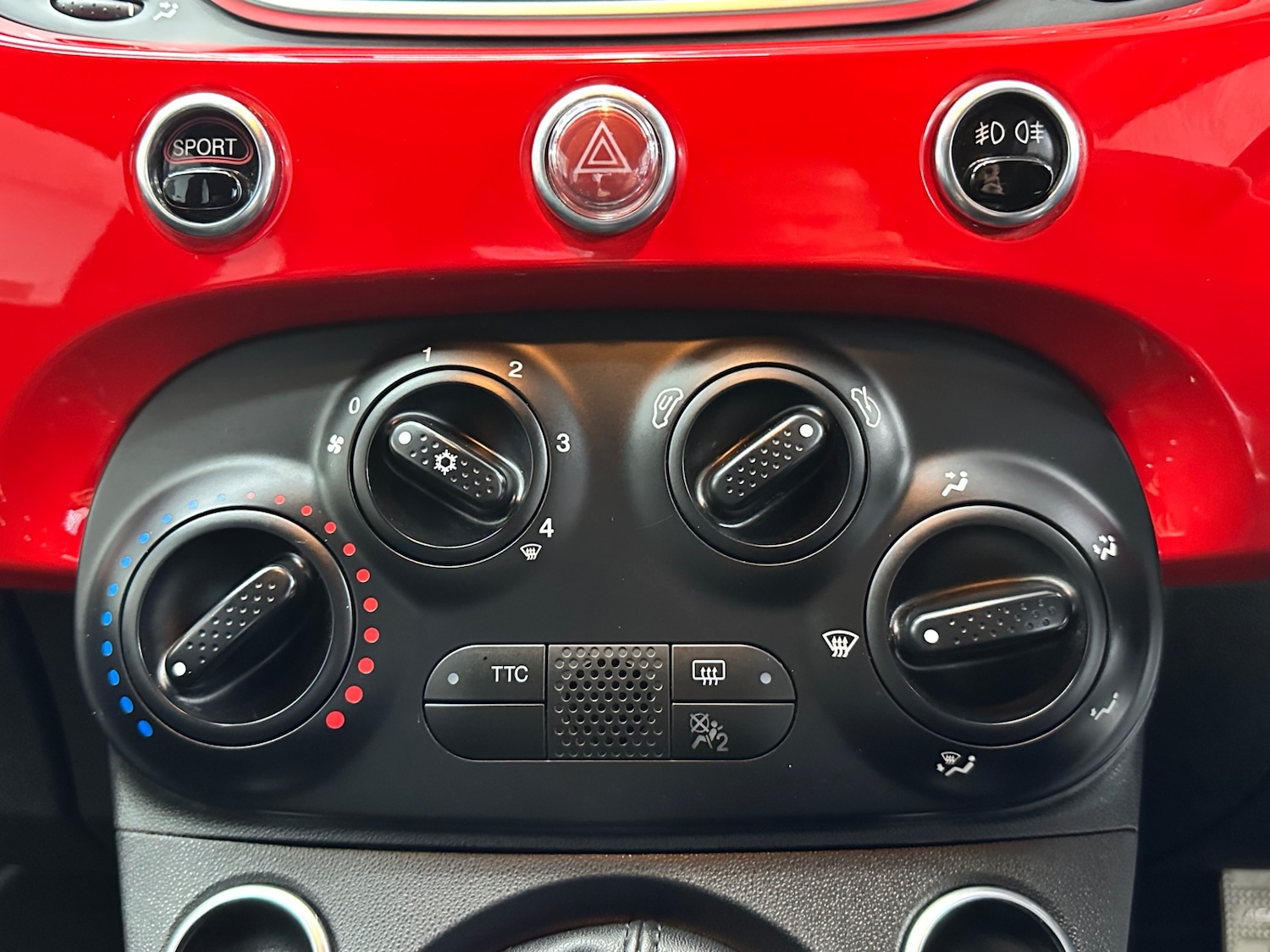 Used Abarth 595 2016 for sale - 77310507: Photo 39