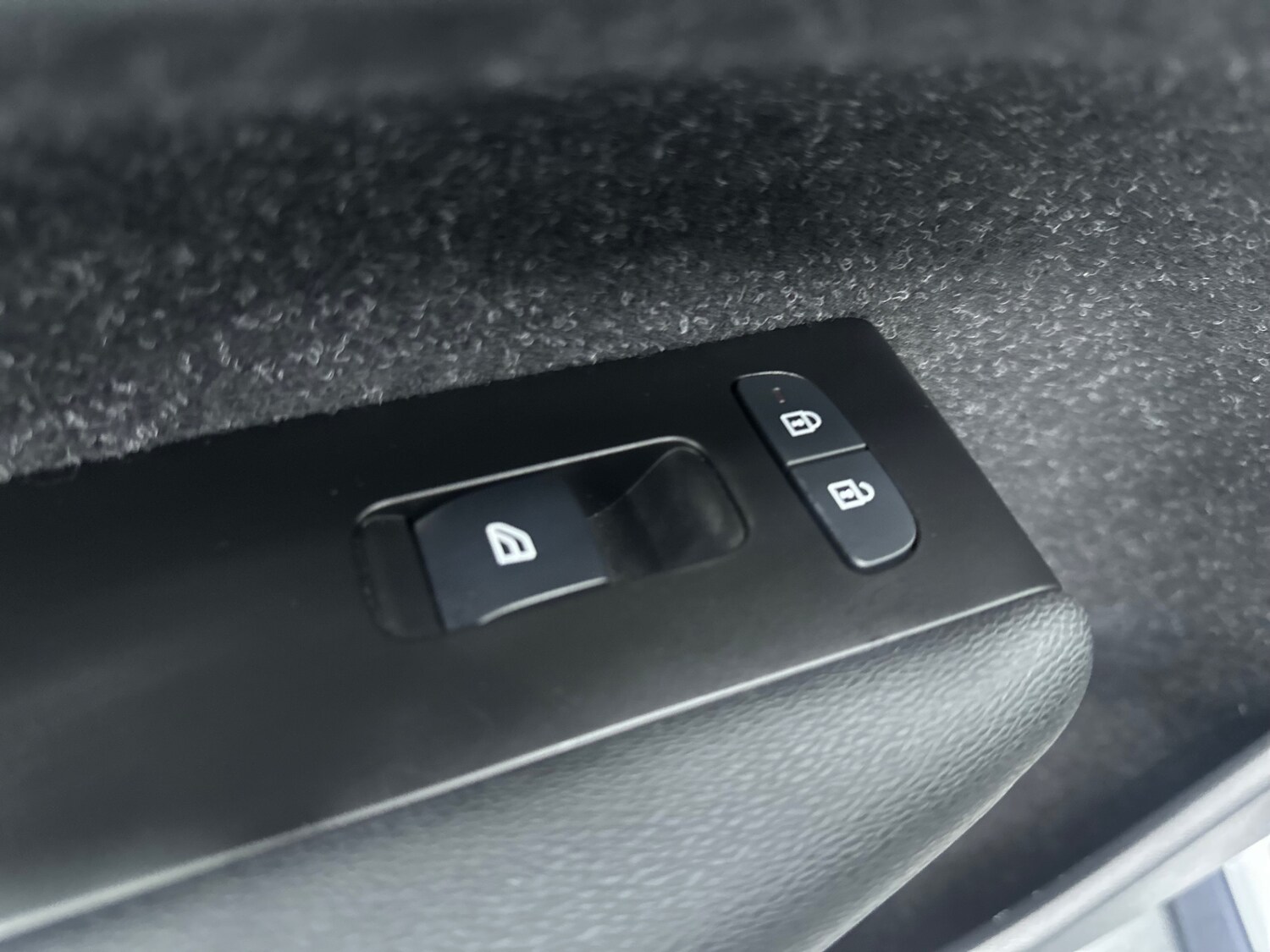 Used Volvo XC40 2021 for sale - 77917531: Photo 41