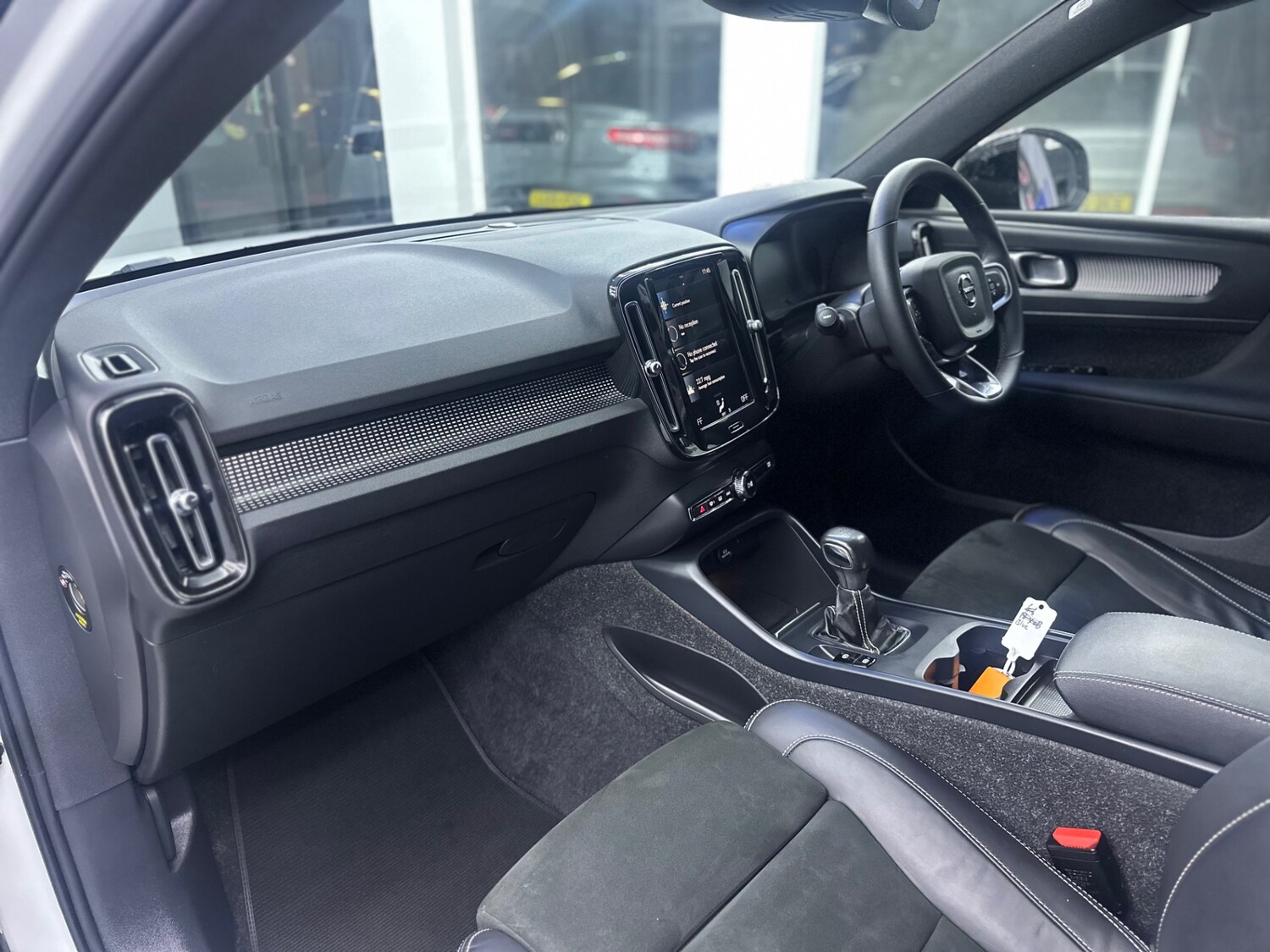 Used Volvo XC40 2021 for sale - 77917531: Photo 44