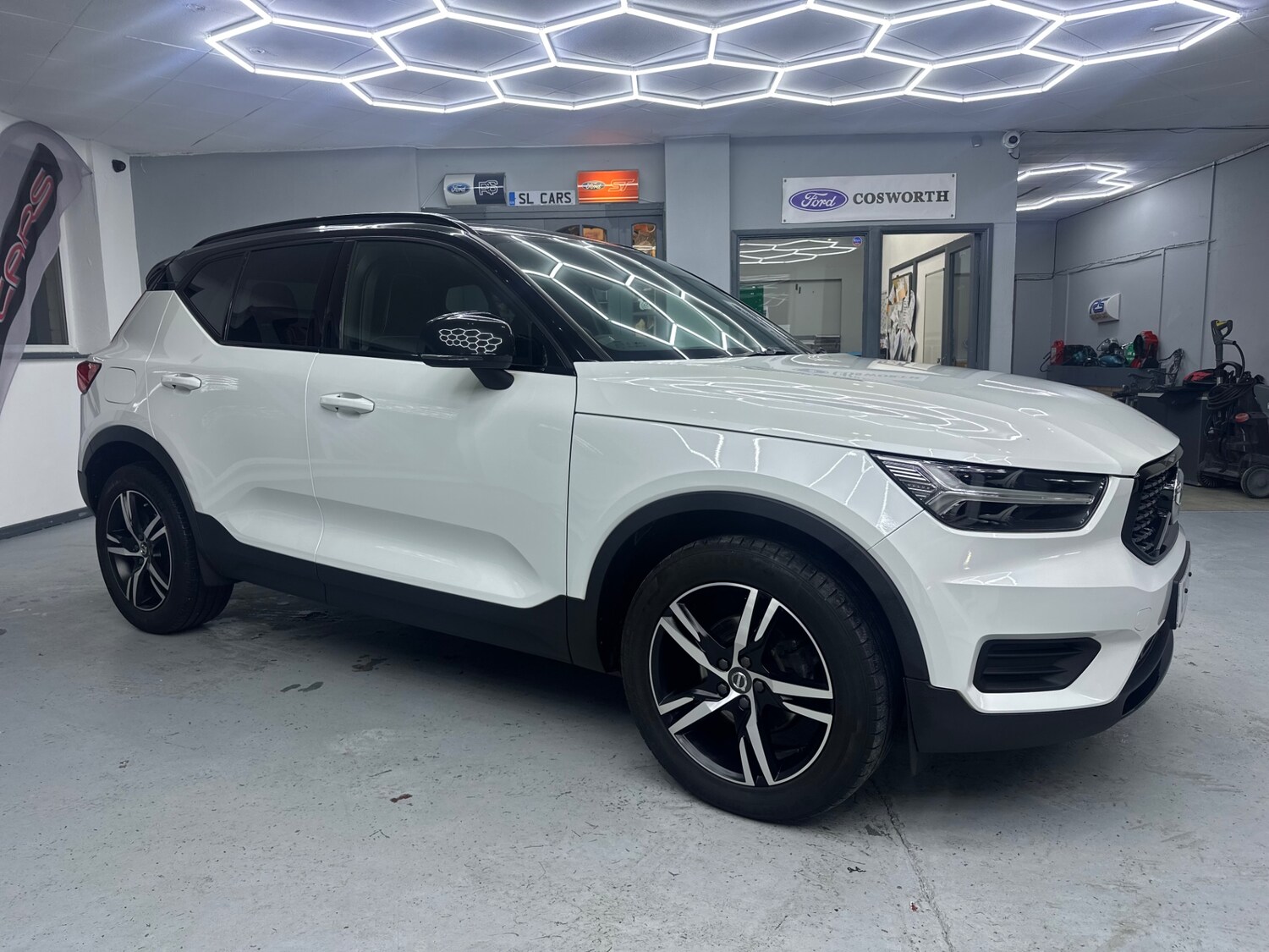 Used Volvo XC40 2021 for sale - 77917531: Photo 6