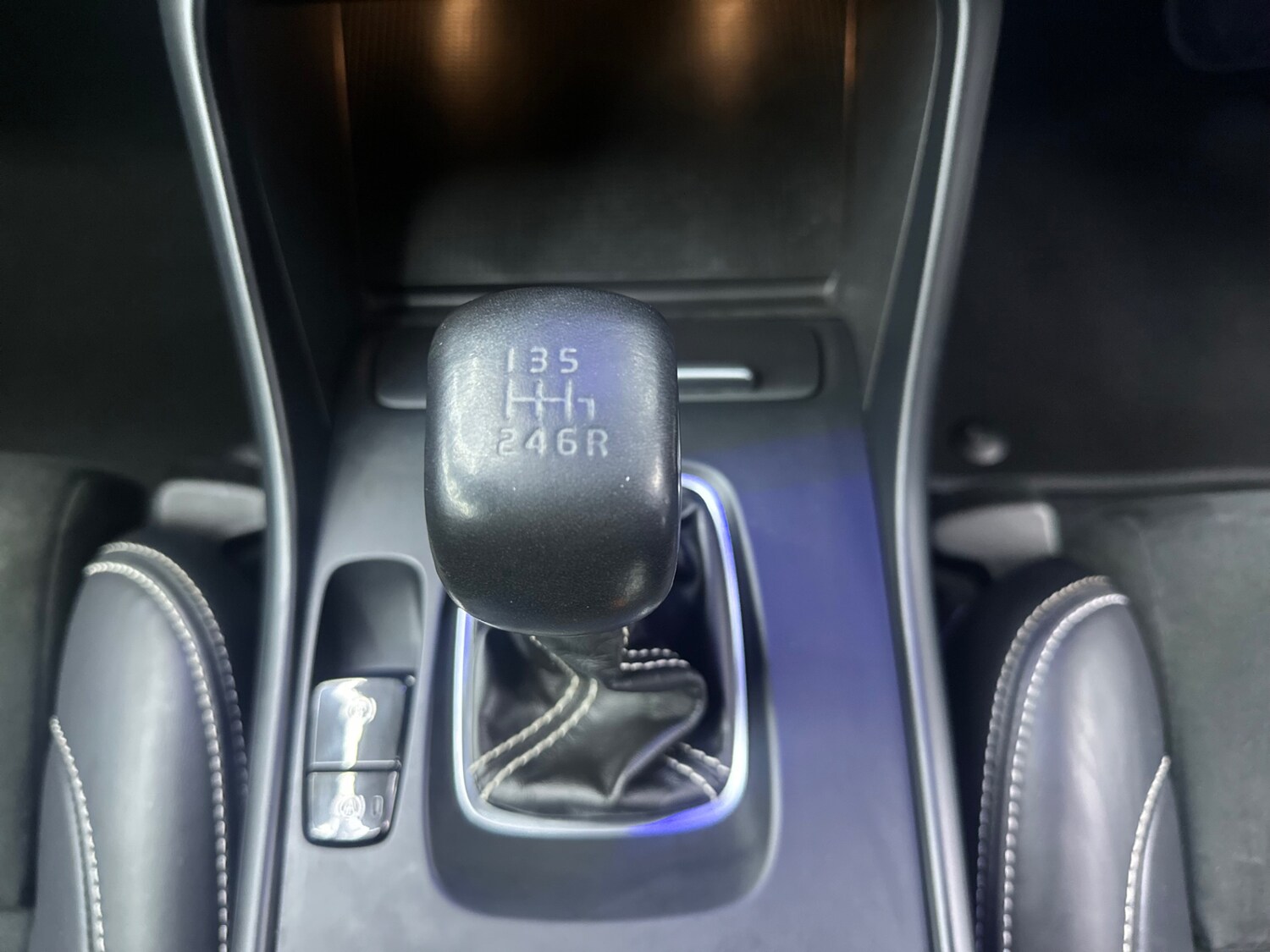 Used Volvo XC40 2021 for sale - 77917531: Photo 64