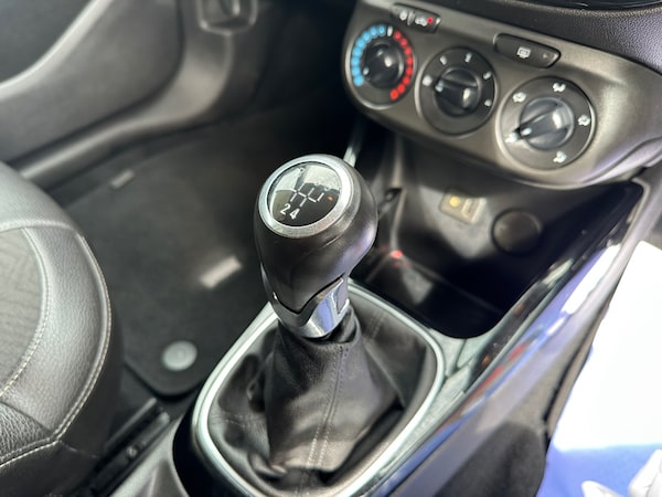 Used Vauxhall ADAM 2015 for sale - 75263443: Photo 46