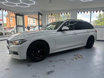 Used BMW 3 Series 2015 for sale - 79042630: Photo