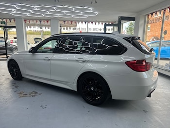 Used BMW 3 Series 2015 for sale - 79042630: Photo