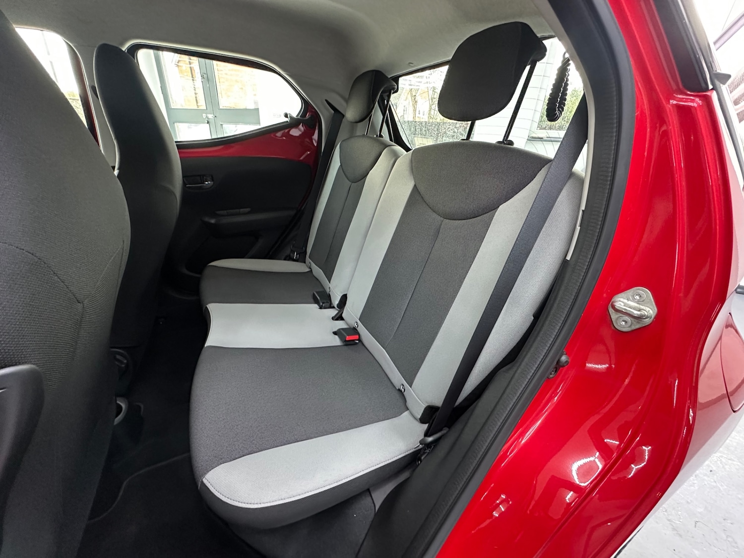 Used Toyota AYGO 2018 for sale - 77310464: Photo 31