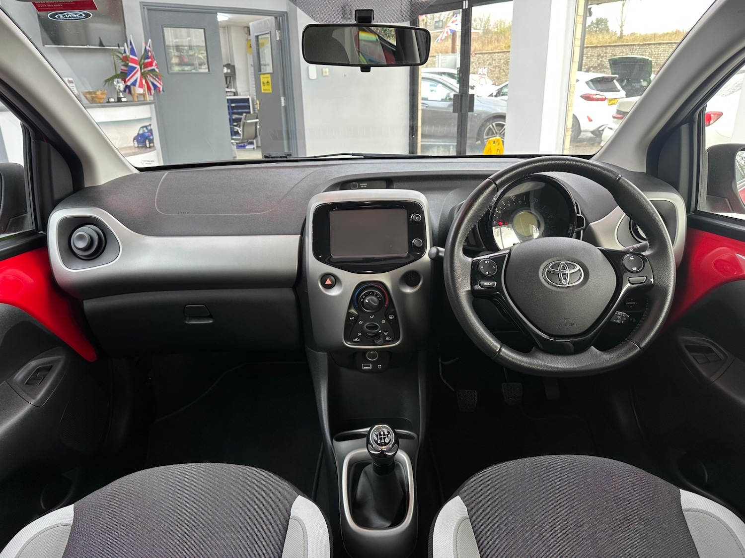 Used Toyota AYGO 2018 for sale - 77310464: Photo 37