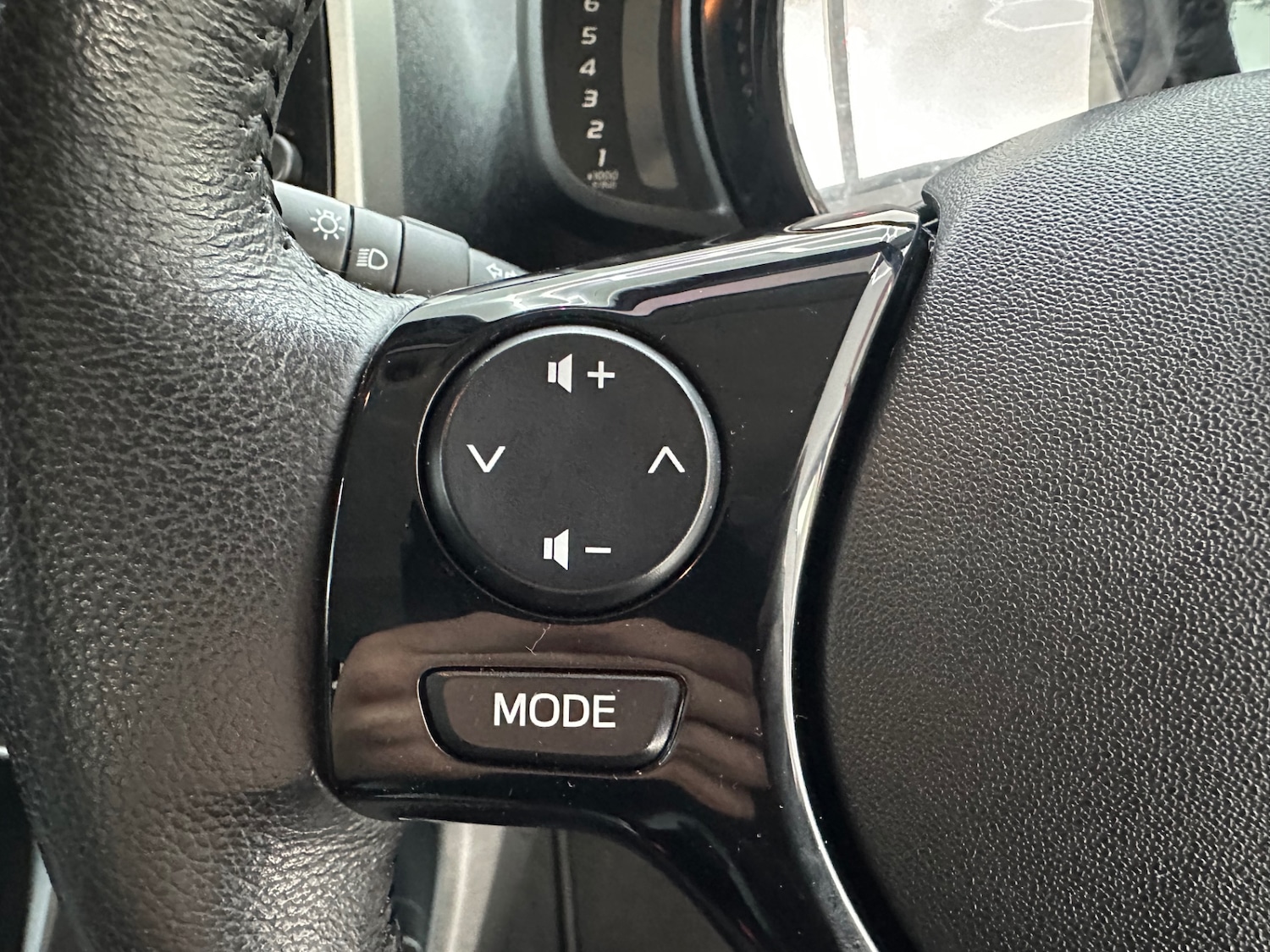 Used Toyota AYGO 2018 for sale - 77310464: Photo 40