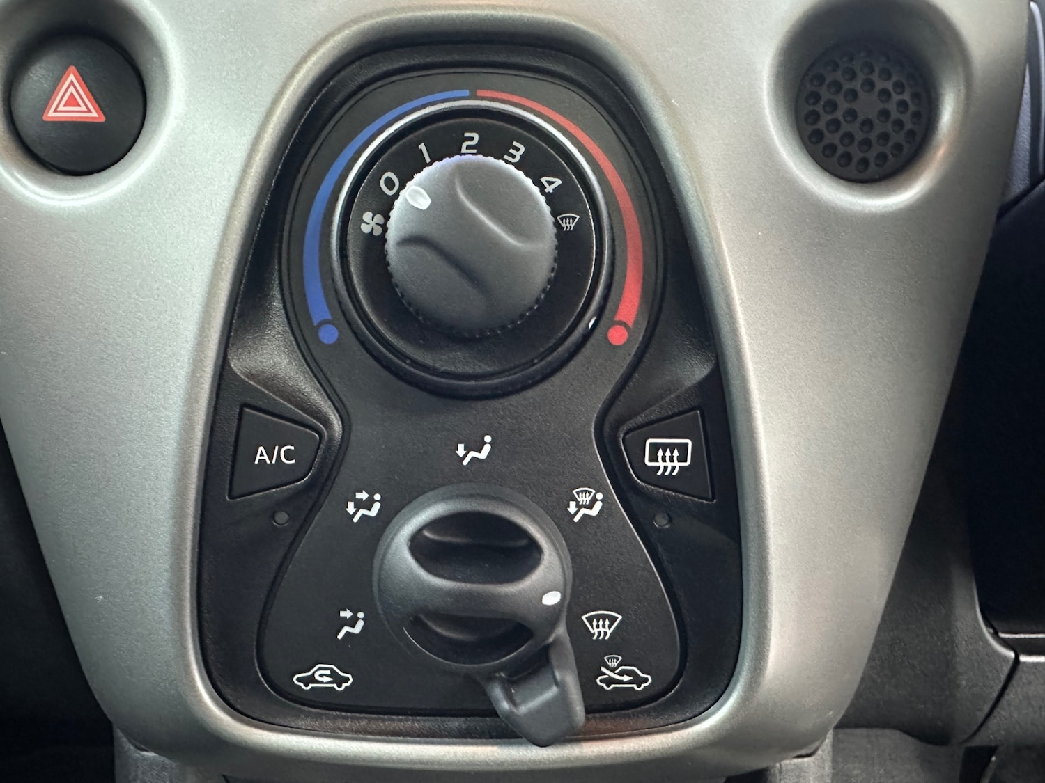 Used Toyota AYGO 2018 for sale - 77310464: Photo 49