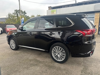 Used Mitsubishi Outlander 2021 for sale - 76171488: Photo 3