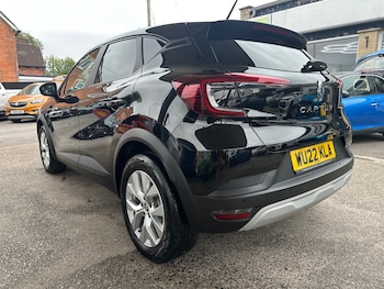 Used Renault Captur 2022 for sale - 75572559: Photo