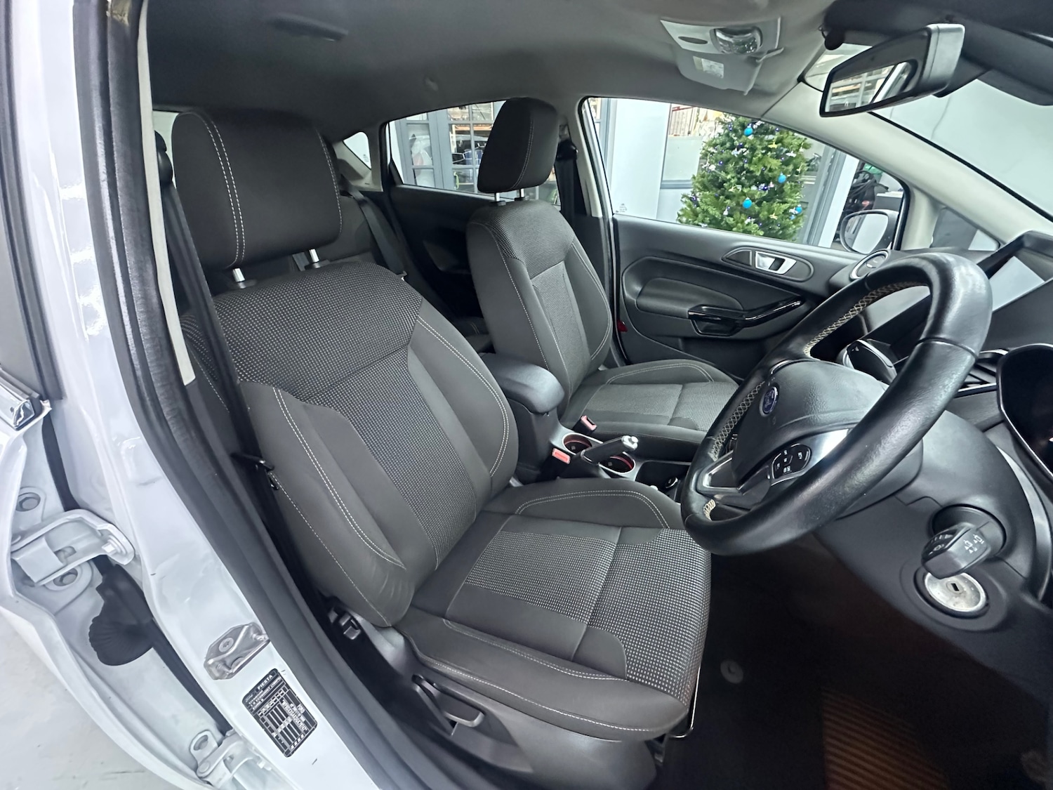 Used Ford Fiesta 2016 for sale - 76831946: Photo 24