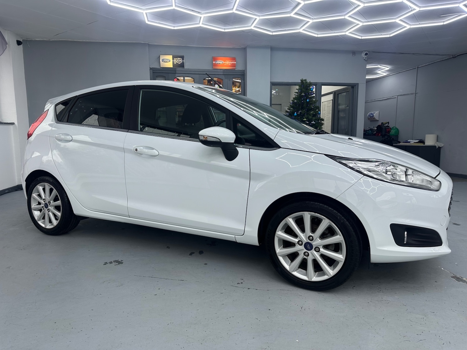 Used Ford Fiesta 2016 for sale - 76831946: Photo 7