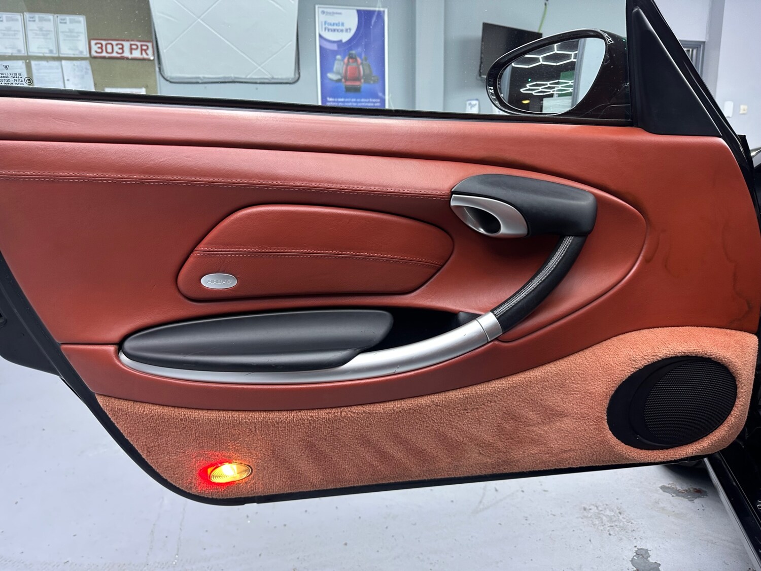 Used Porsche Boxster 2001 for sale - 77789623: Photo 55