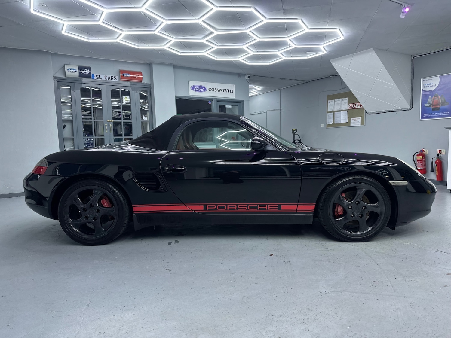Used Porsche Boxster 2001 for sale - 77789623: Photo 9