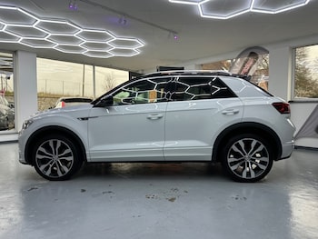 Used Volkswagen T-Roc 2018 for sale - 78236381: Photo