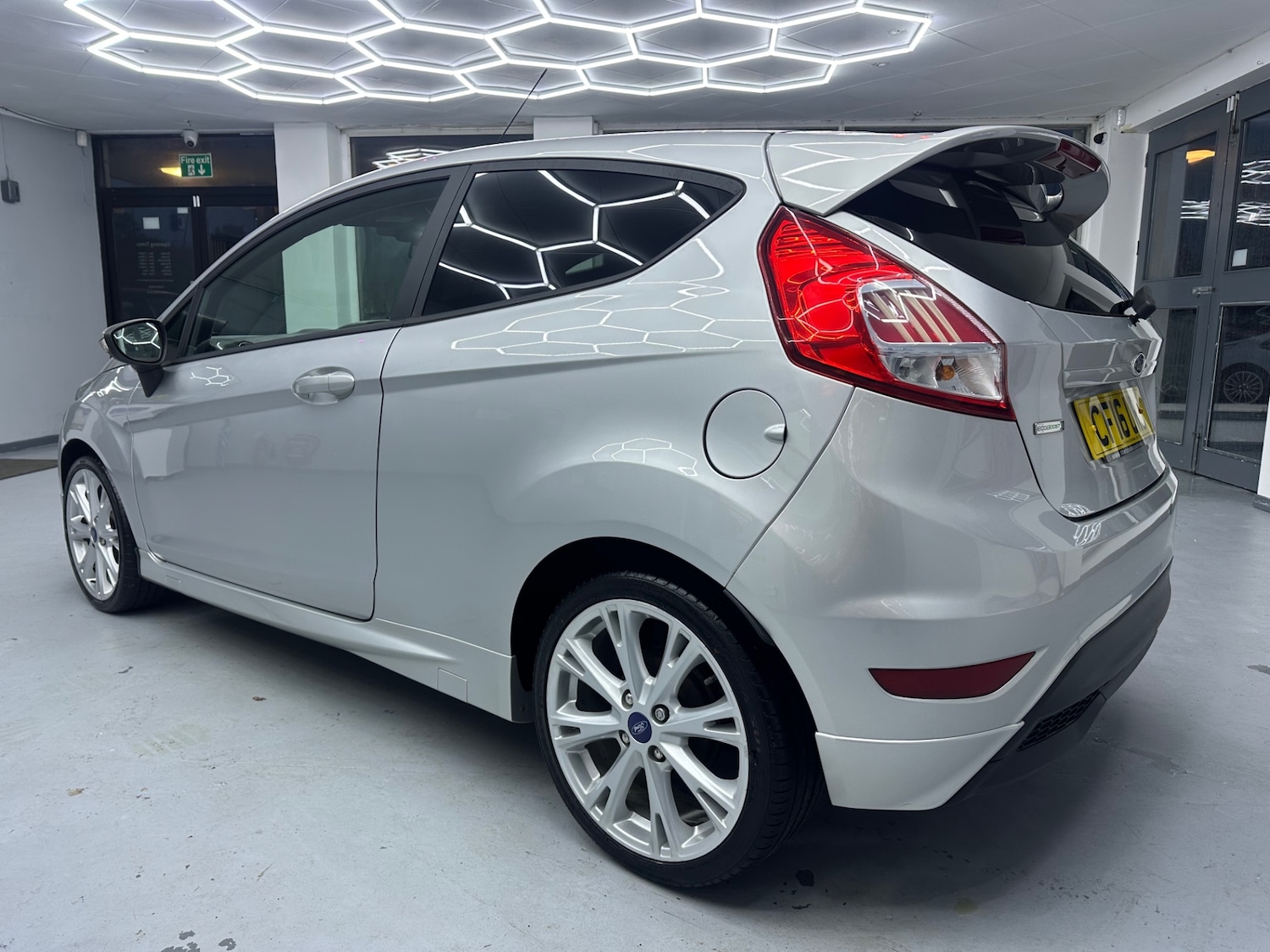 Used Ford Fiesta 2016 for sale - 77417182: Photo 4