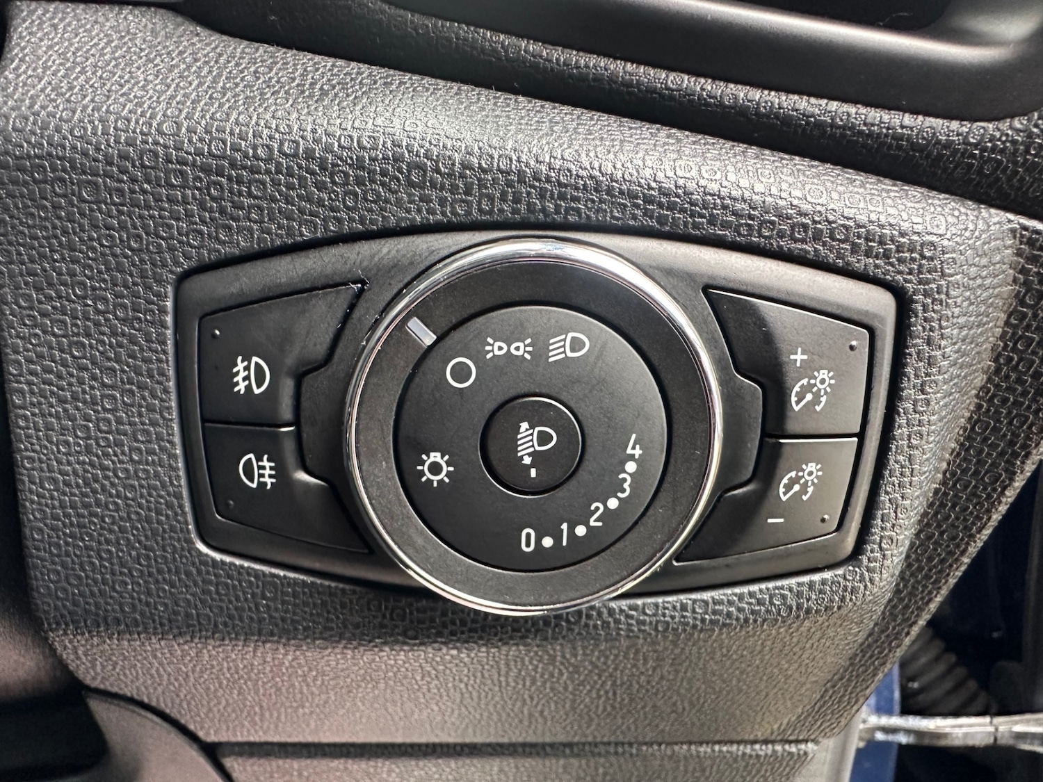 Used Ford Ecosport 2018 for sale - 76172312: Photo 38