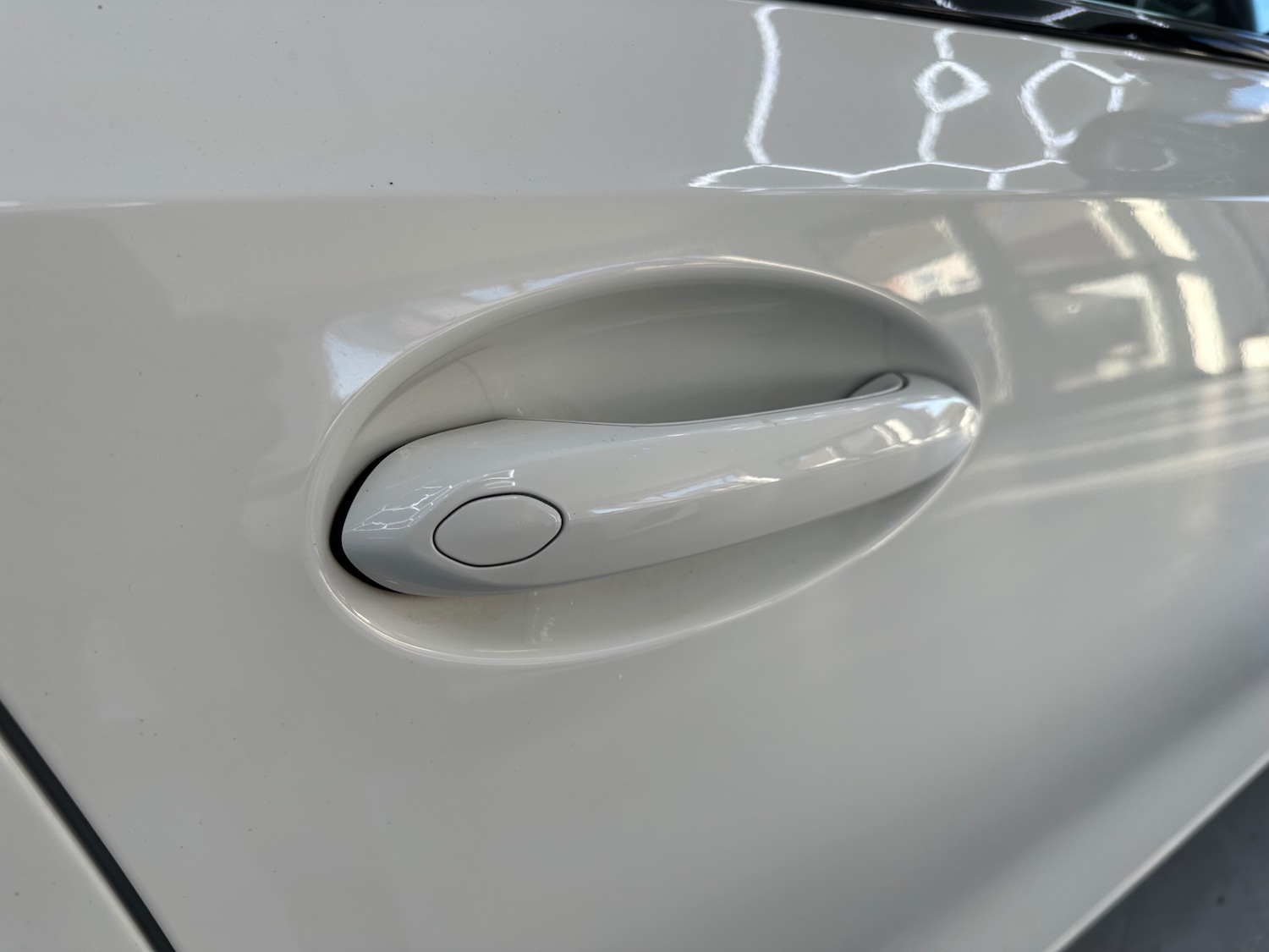 Used BMW 3 Series 2019 for sale - 76736302: Photo 16