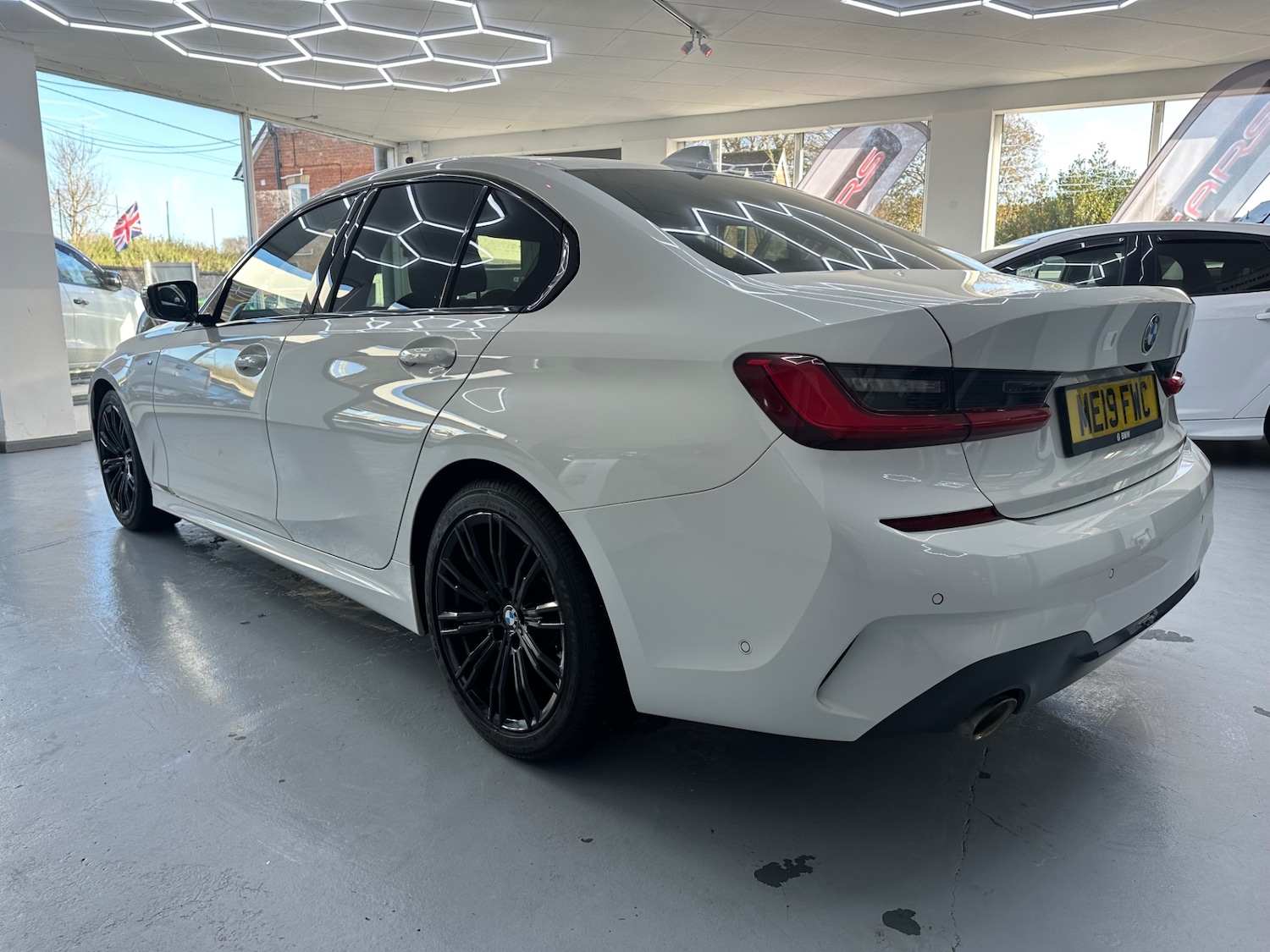 Used BMW 3 Series 2019 for sale - 76736302: Photo 3