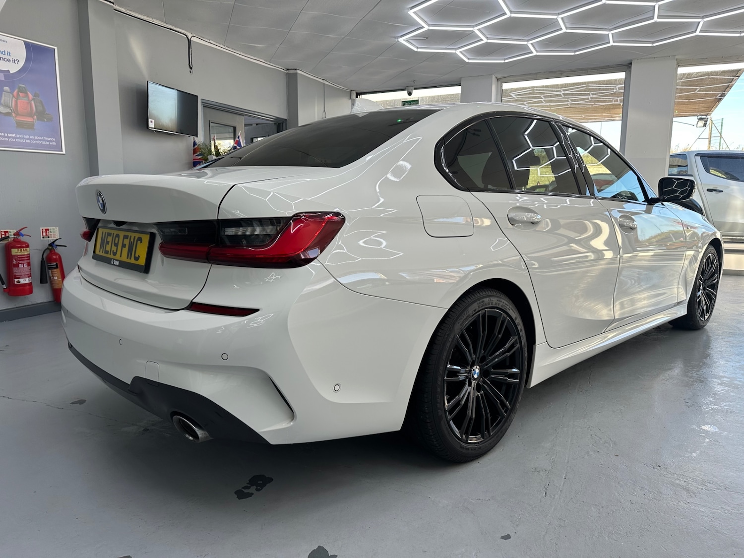 Used BMW 3 Series 2019 for sale - 76736302: Photo 5