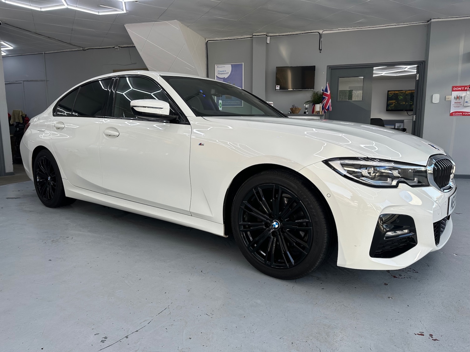 Used BMW 3 Series 2019 for sale - 76736302: Photo 7