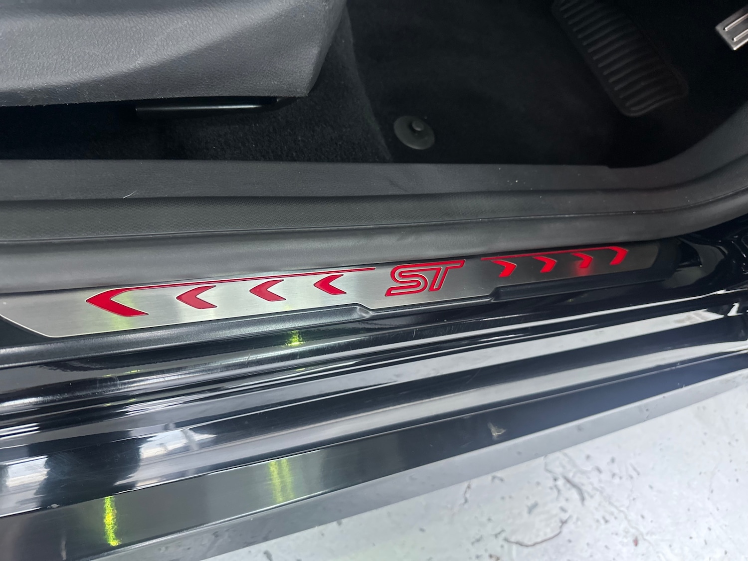 Used Ford Focus 2017 for sale - 77760810: Photo 30