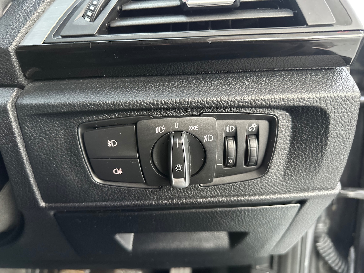 Used BMW 1 Series 2012 for sale - 78180430: Photo 60