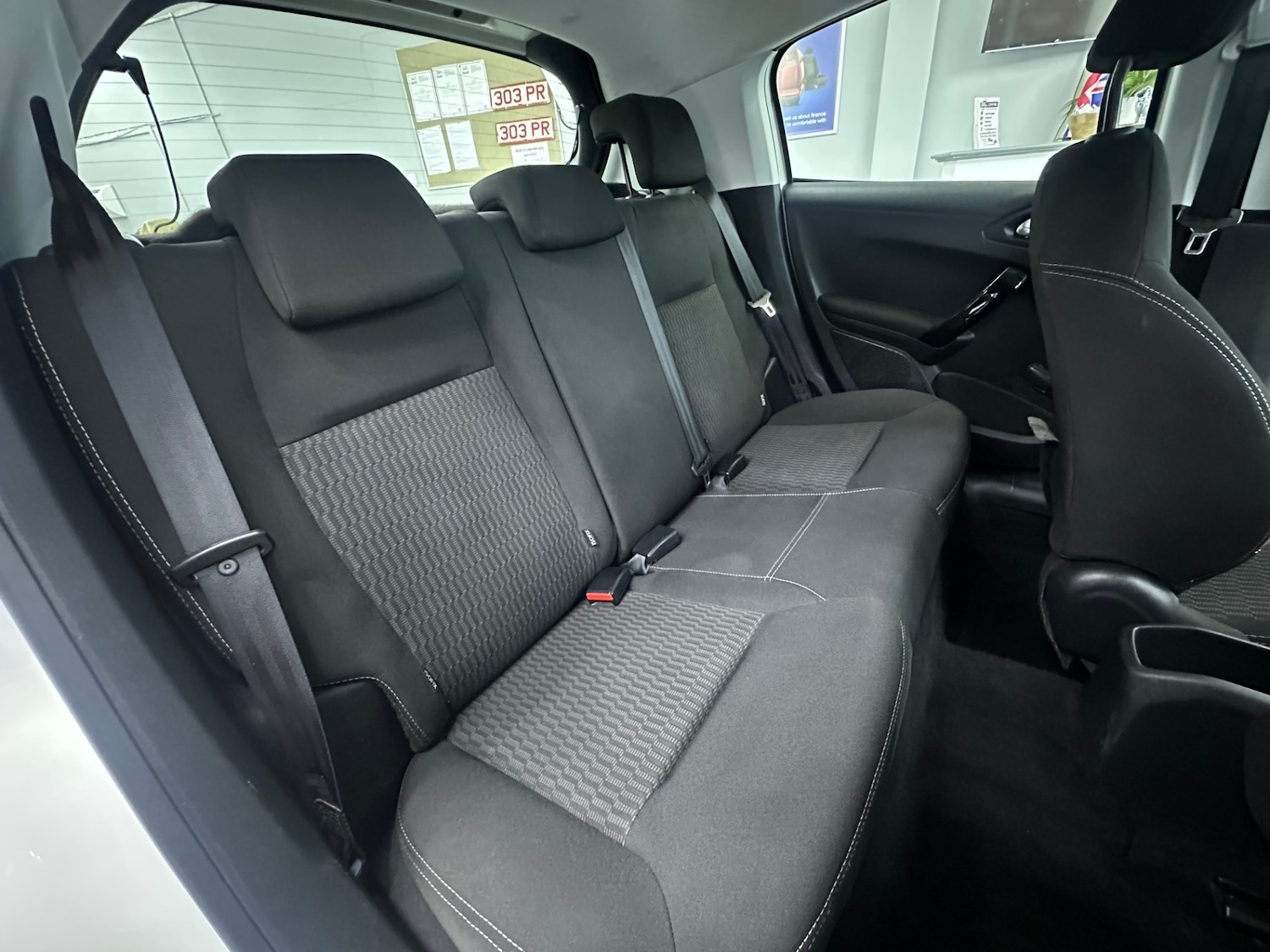 Used Peugeot 208 2016 for sale - 76835194: Photo 25