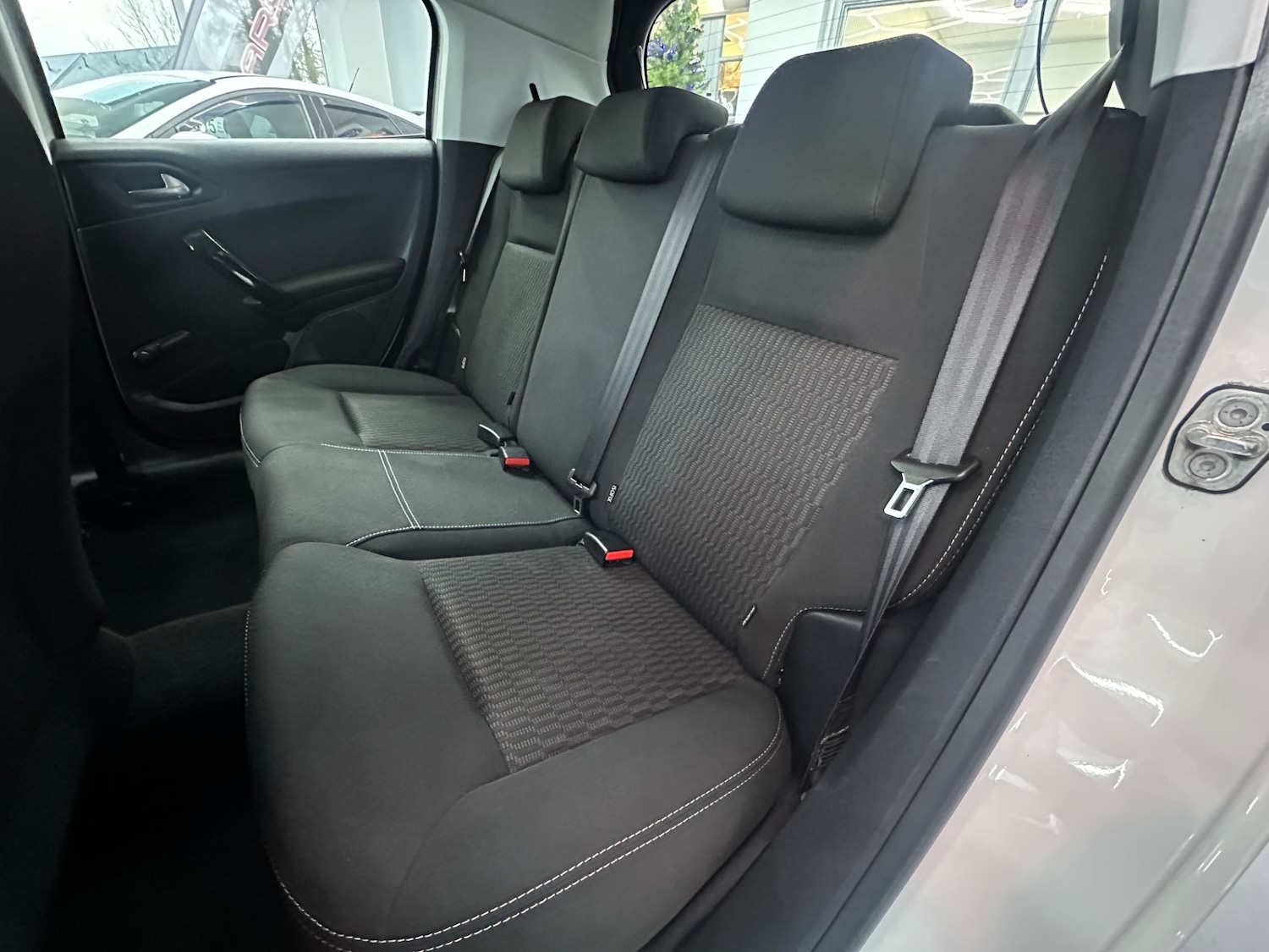 Used Peugeot 208 2016 for sale - 76835194: Photo 28