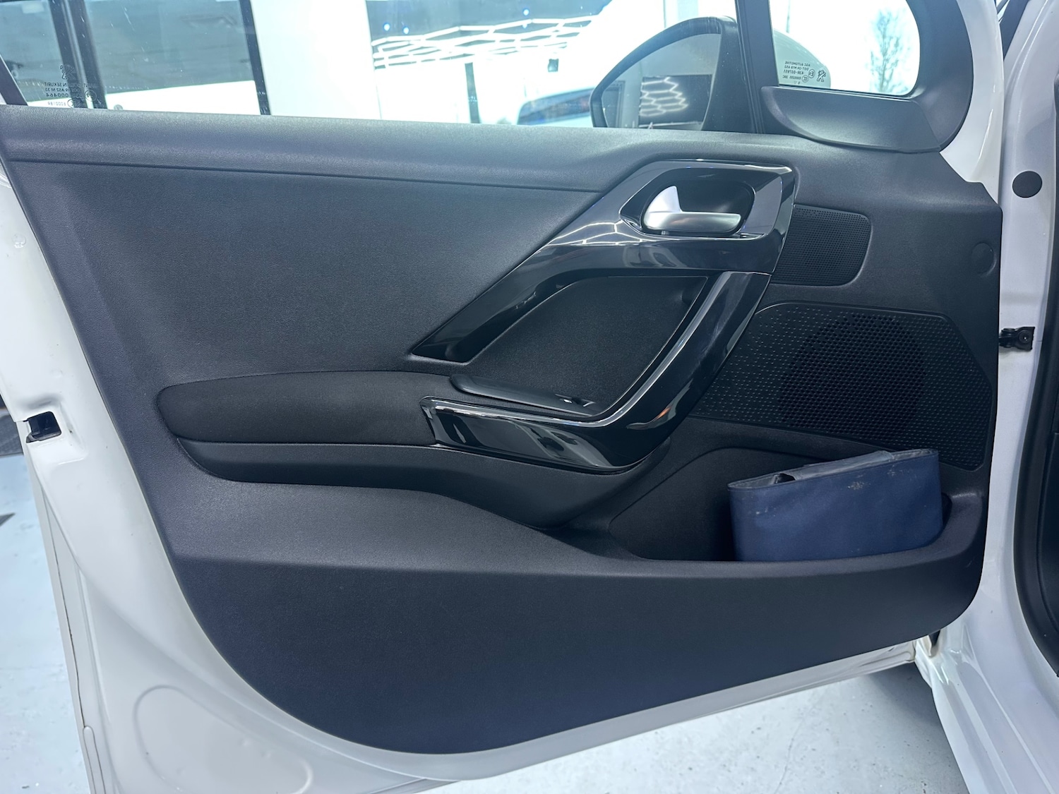 Used Peugeot 208 2016 for sale - 76835194: Photo 34