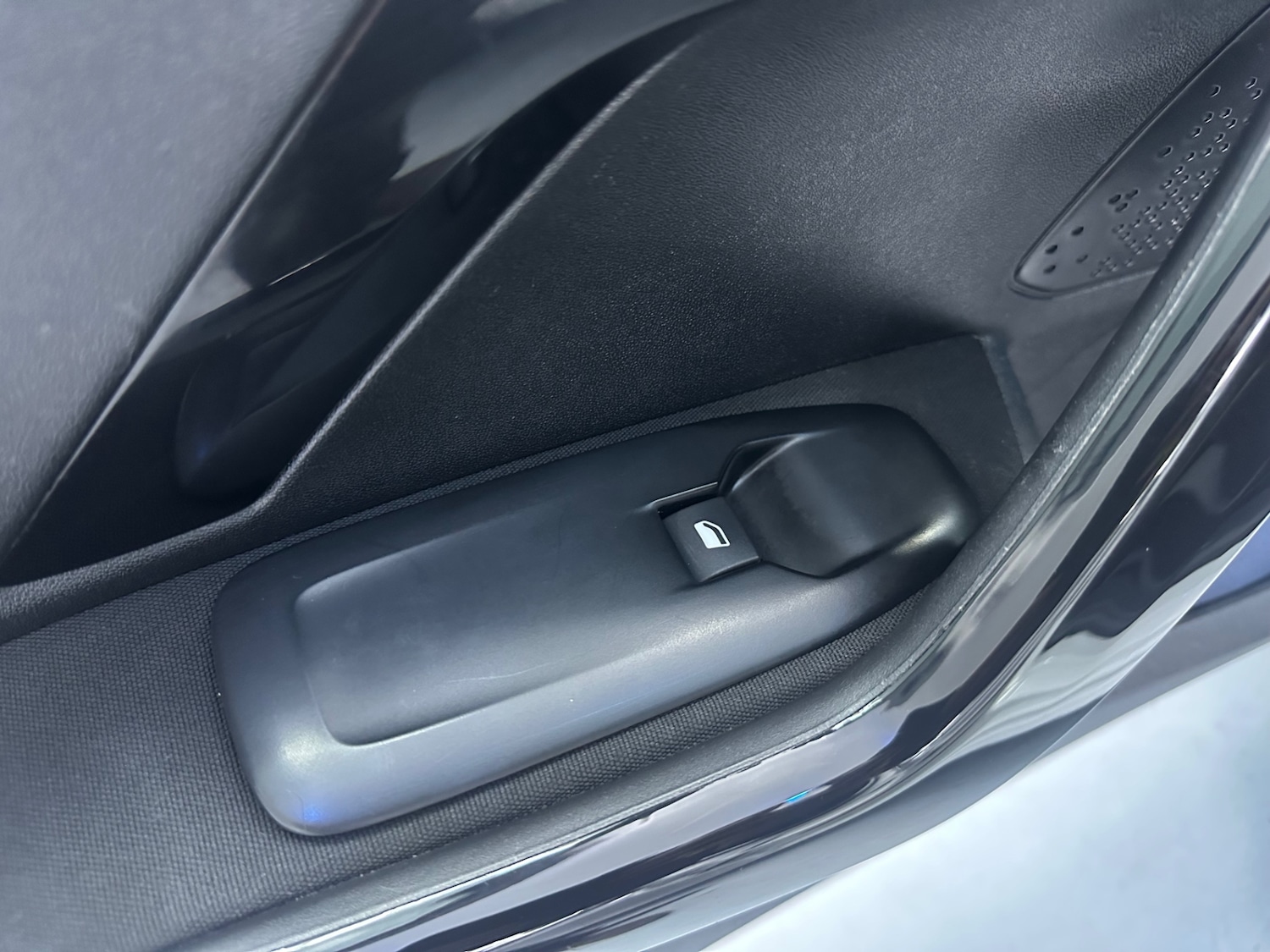 Used Peugeot 208 2016 for sale - 76835194: Photo 35