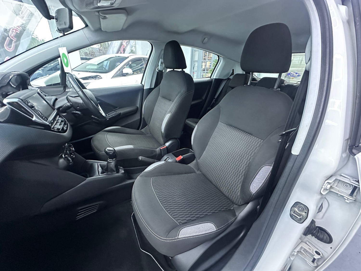 Used Peugeot 208 2016 for sale - 76835194: Photo 36