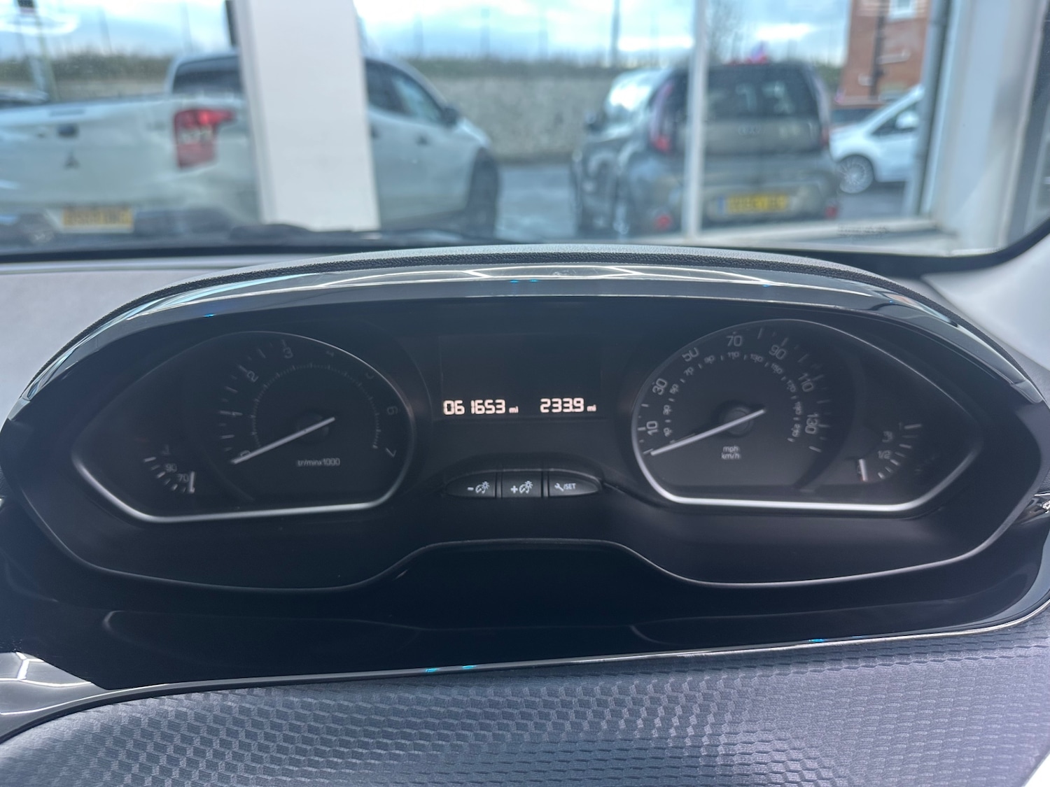 Used Peugeot 208 2016 for sale - 76835194: Photo 37