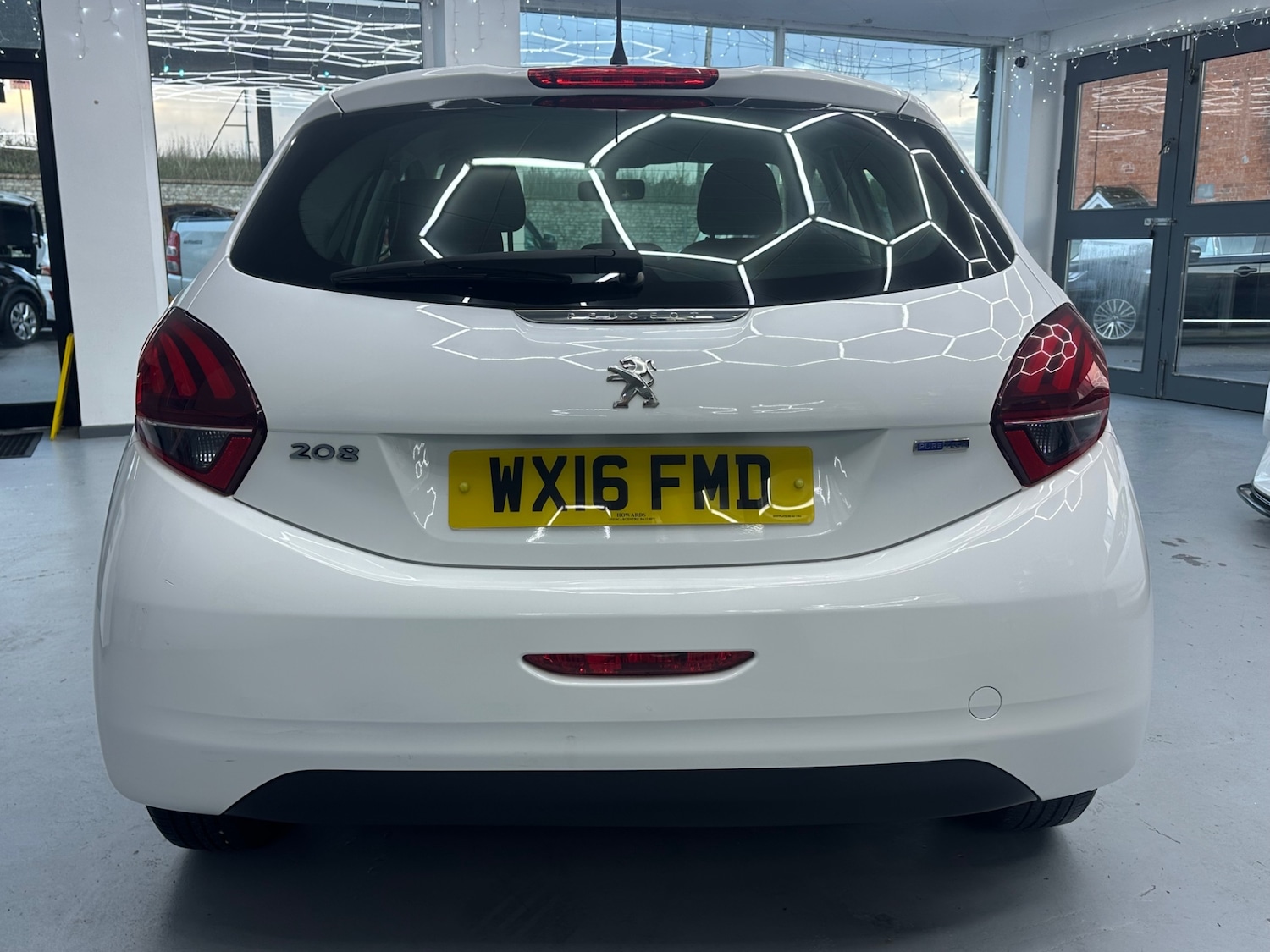 Used Peugeot 208 2016 for sale - 76835194: Photo 5