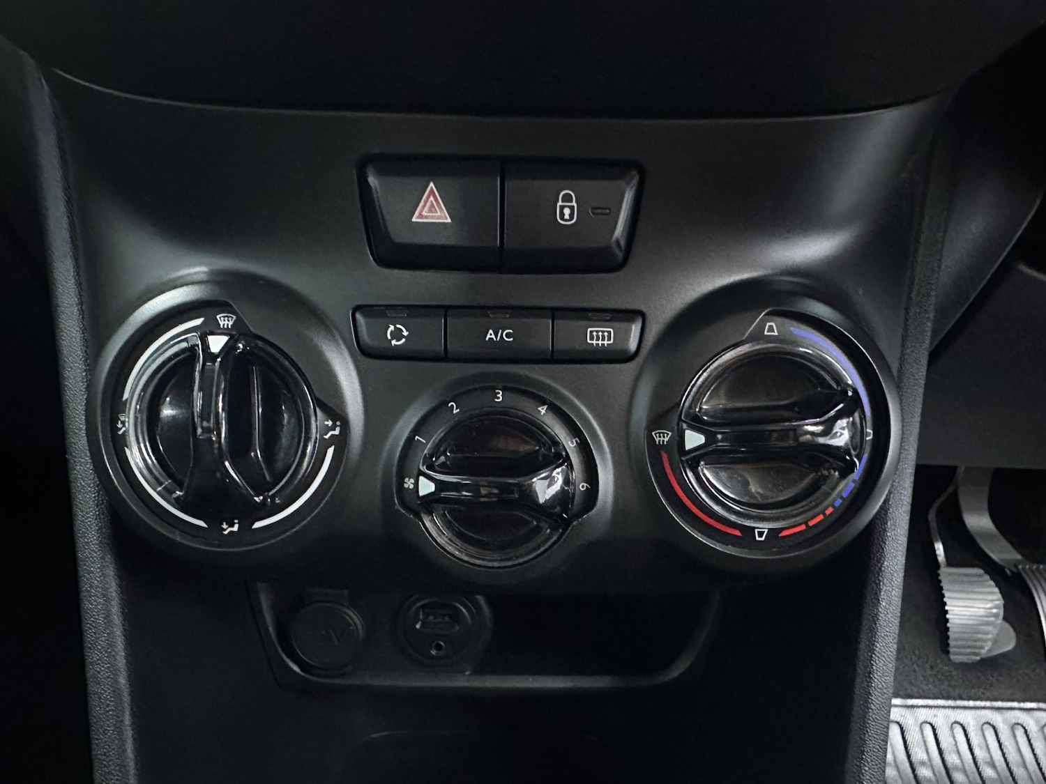 Used Peugeot 208 2016 for sale - 76835194: Photo 51