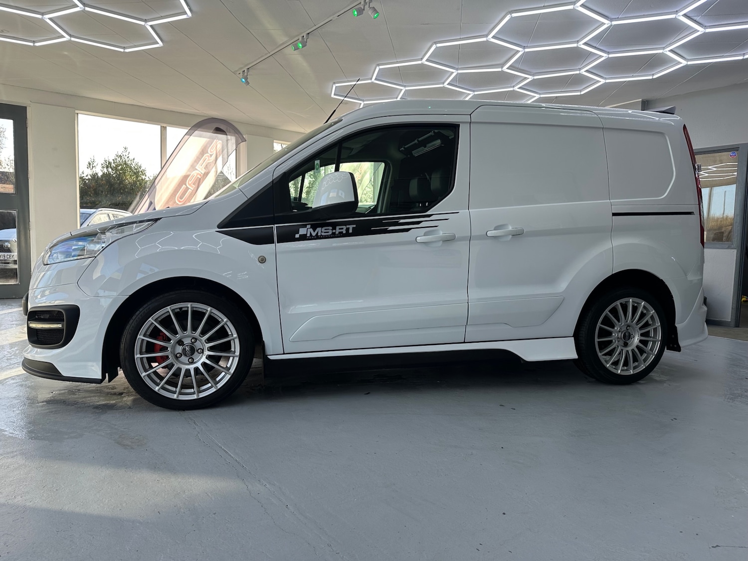 Used Ford Transit Connect 2018 for sale - 76735000: Photo 2