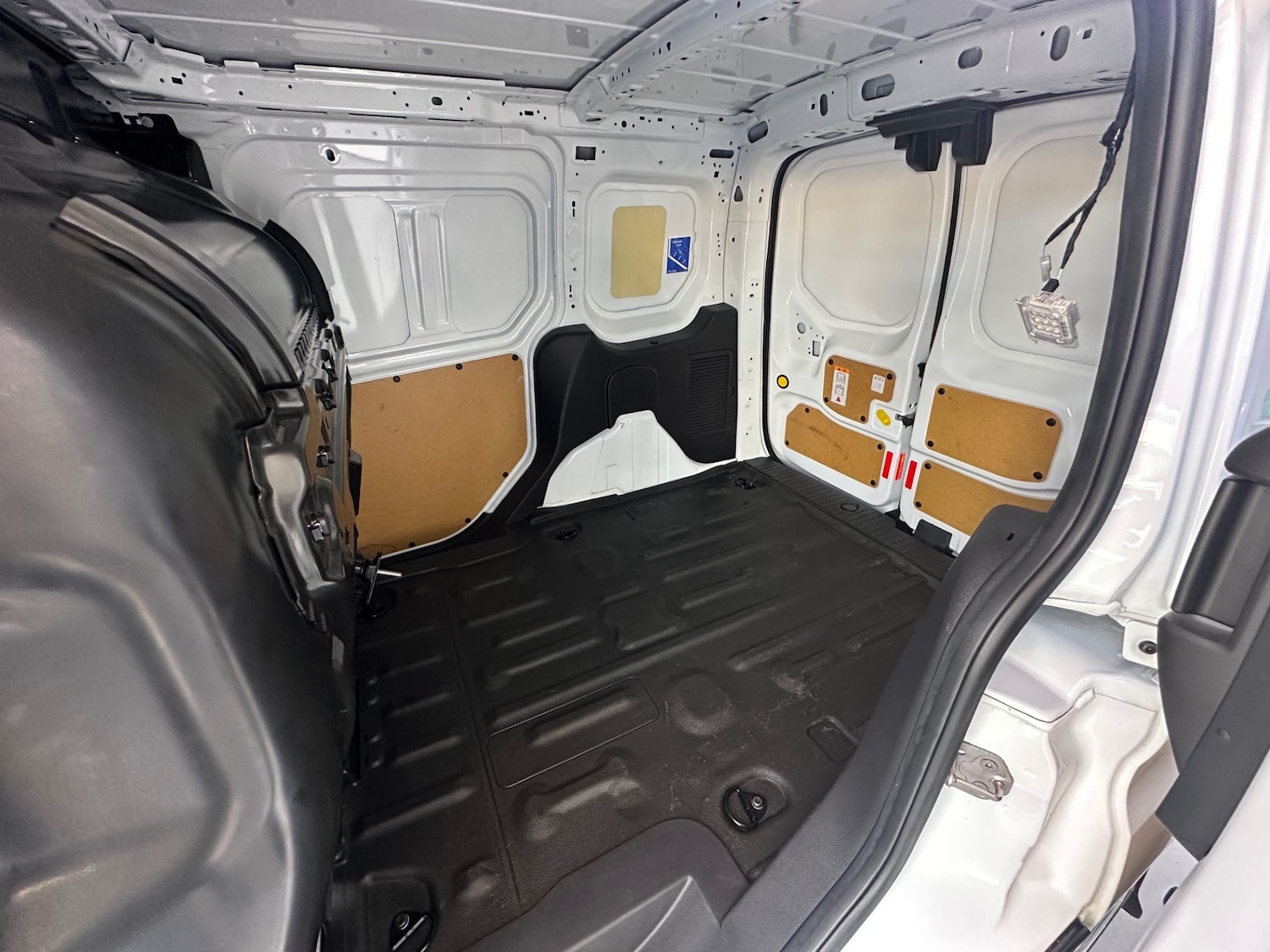 Used Ford Transit Connect 2018 for sale - 76735000: Photo 53