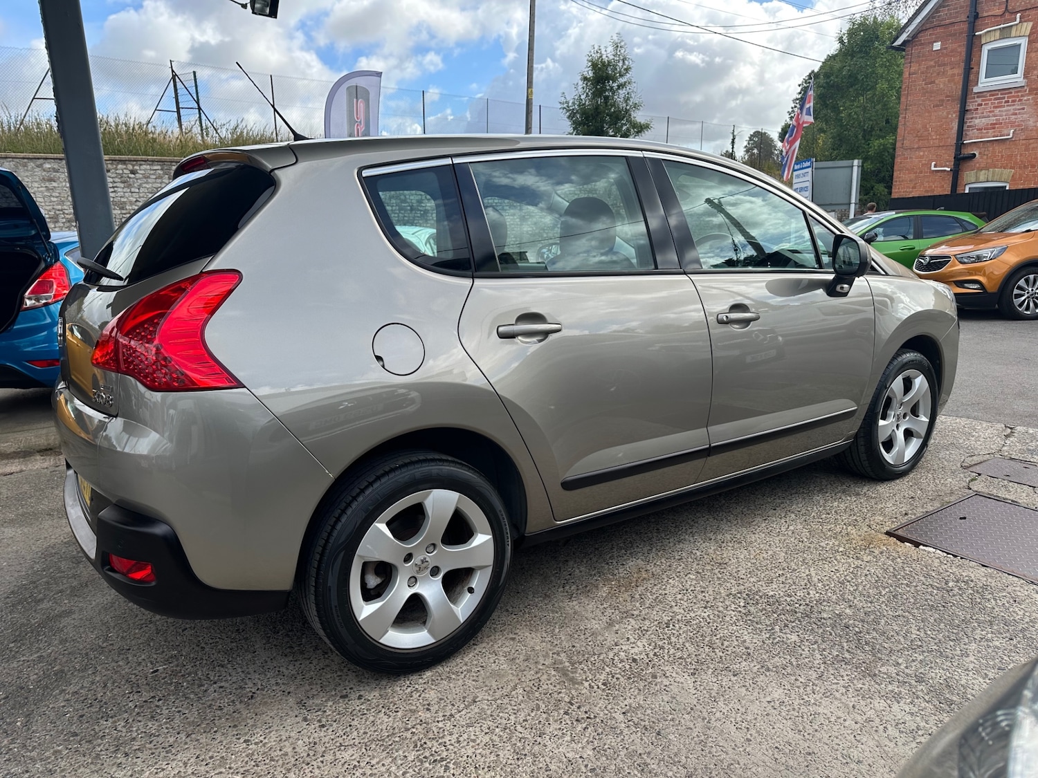 Used Peugeot 3008 2012 for sale - 76263672: Photo 10